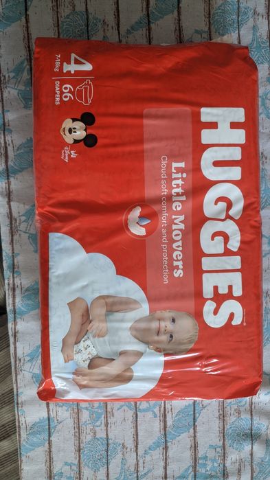 Памперси HUGGIES номер 4