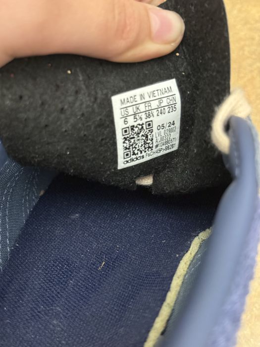 Продам оригинальные adidas gazelle