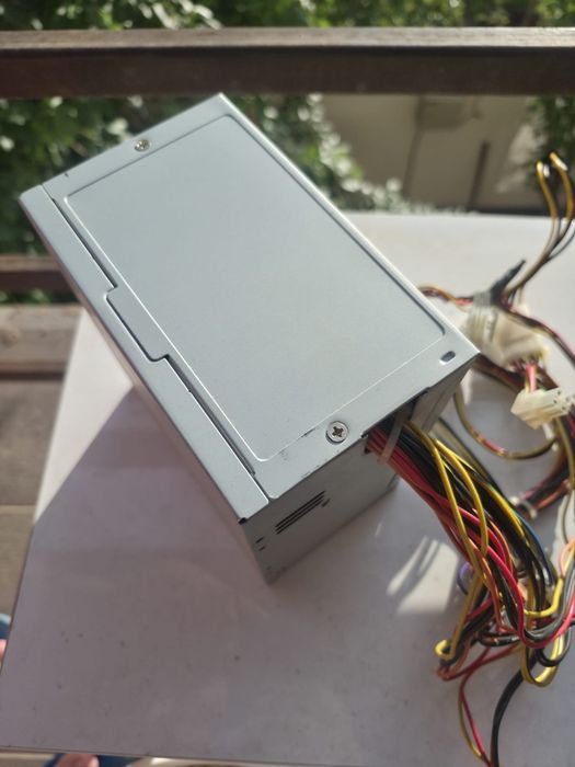 Sursa 300w si placa video GTX1060 3GB