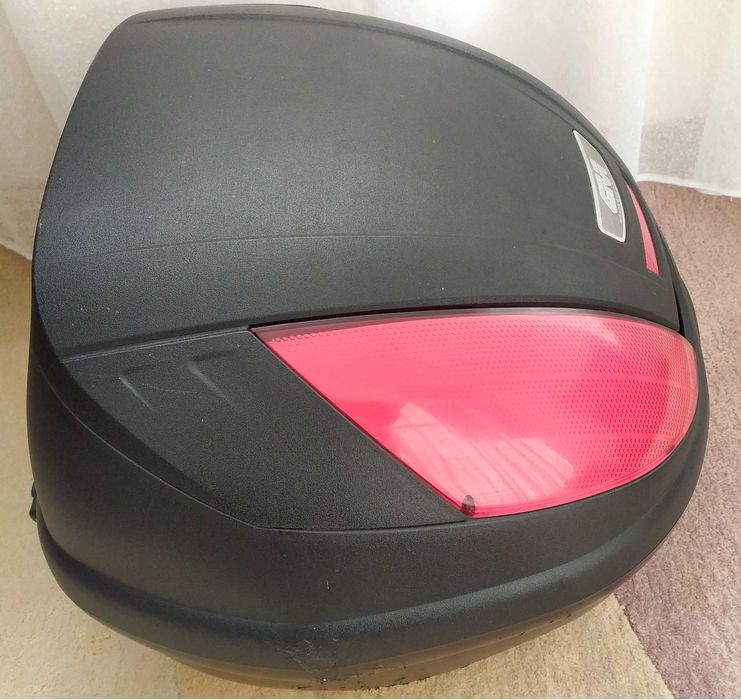 Багажник - куфар за мотор