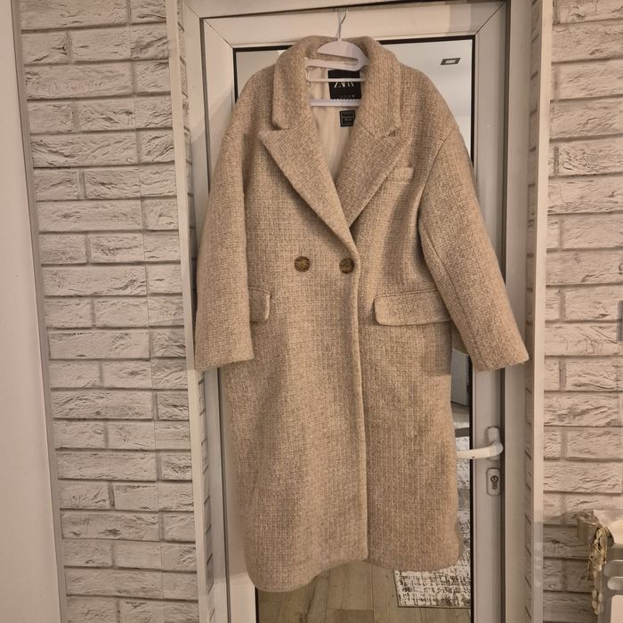 Разкошно палто на ZARA L-XL