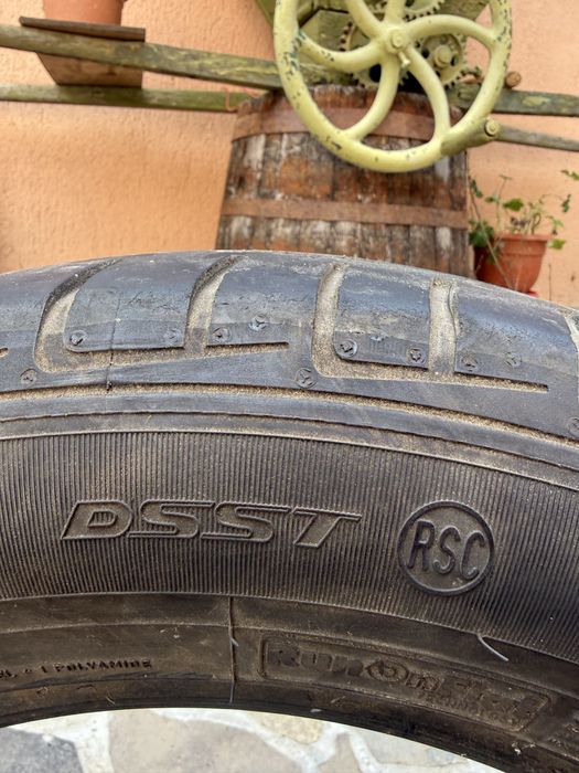 Vand 2 cauciucuri Dunlop Vara 225 60 r17