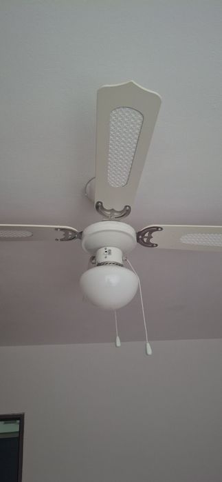 Lustra cu ventilator
