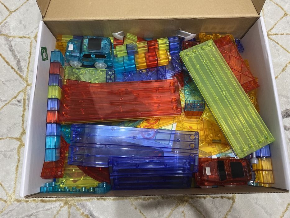 Продам магнитный конструктор