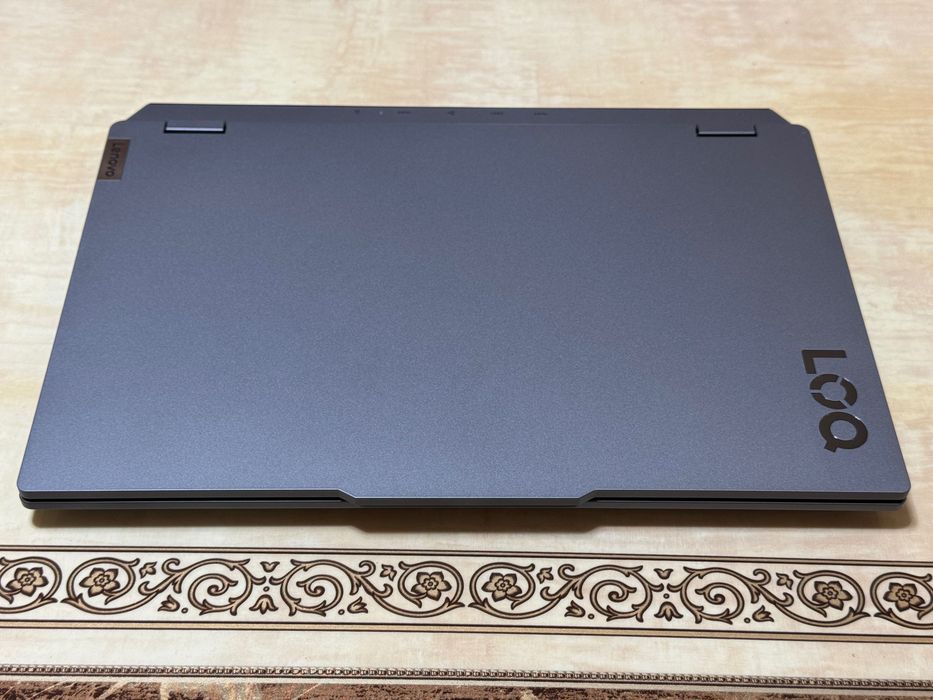 Геймърски Лаптоп Lenovo LOQ – Ryzen 7 / RTX 4050 / 24GB RAM / 1TB SSD – Гаранция до 03.12.2027