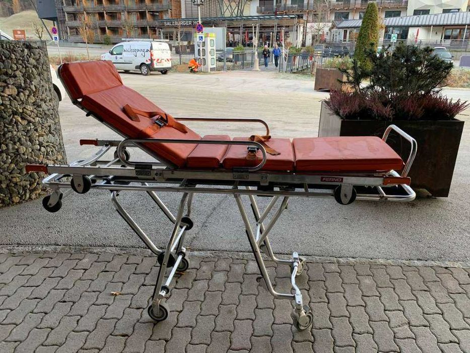 носилка за линейка