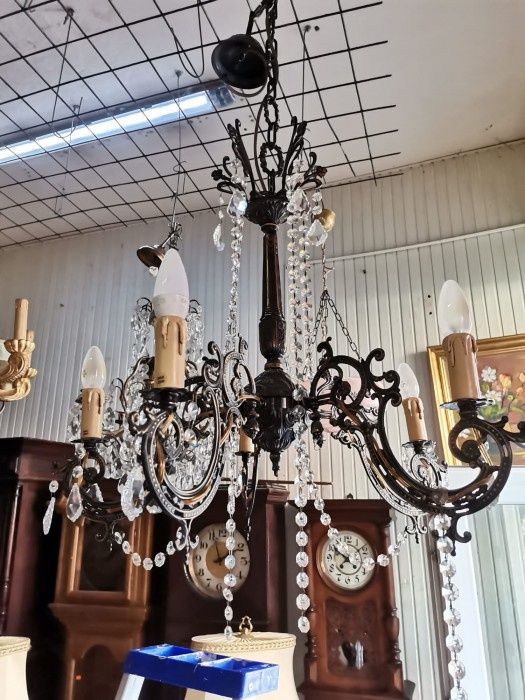 Boem candelabru de dimensiuni impresionante din bronz și cristale in s