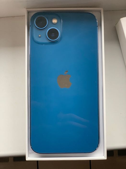 Айфон 13 128гб с коробкой