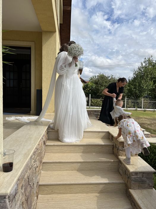 Rochie mireasa Muliebrity