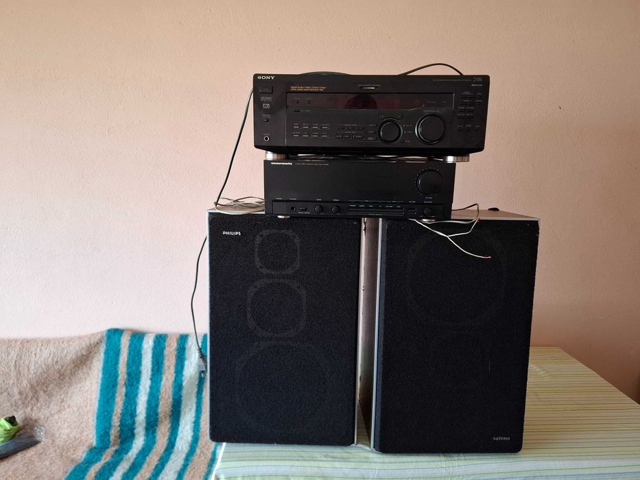 Vand 2 amplificatoare +2 boxe