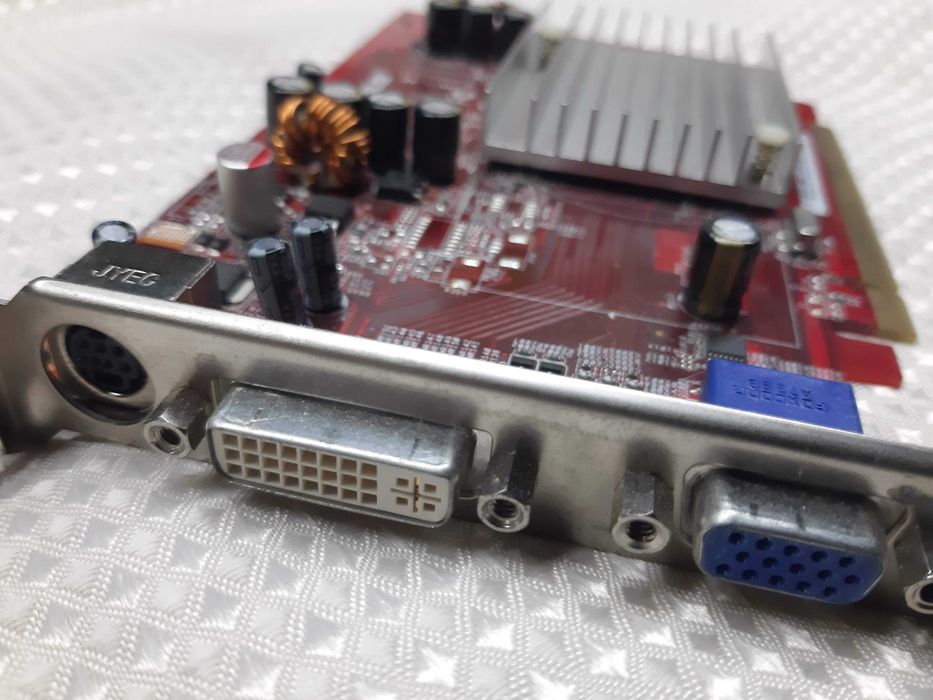 Placa Video ASUS Radeon X1550