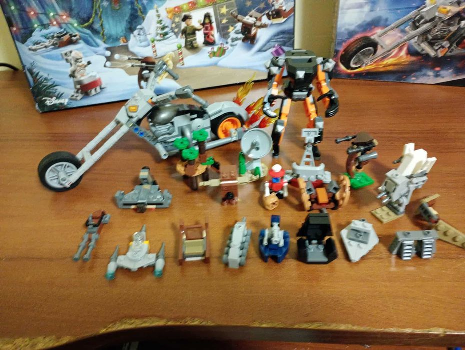 LEGO Star Wars Advent Calendar 2023 и Ghost Rider Mech & Bike