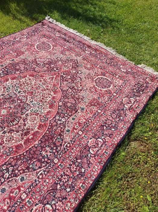 Килим персийски вълнен плюшен