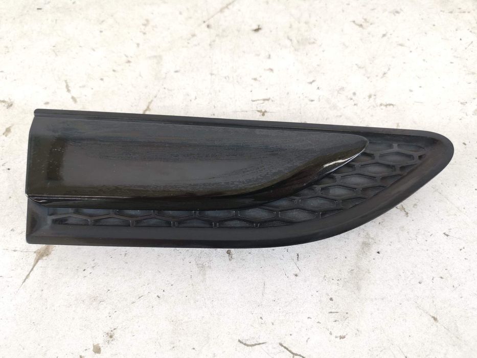 Декоративен Елемент Десен Преден Калник Ленд Роувър Дискавъри Спорт 1