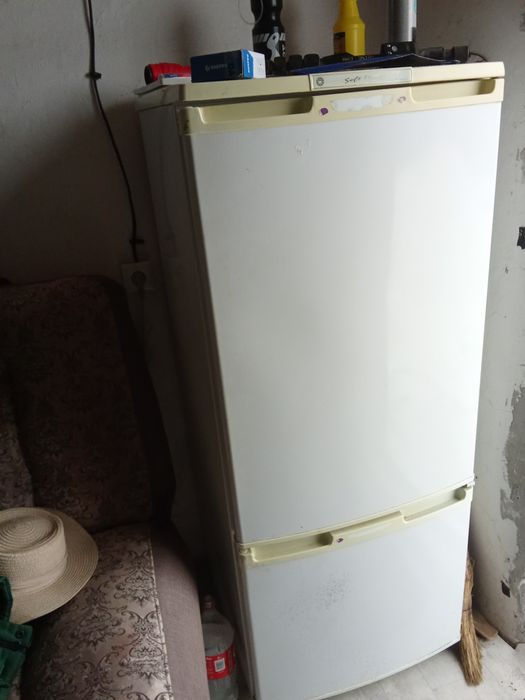 Бюреса холодильник