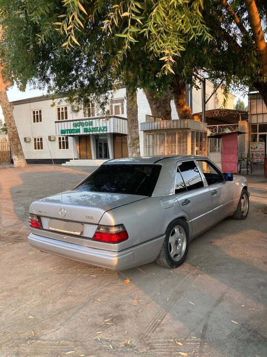 Мерседес W124 сотилади