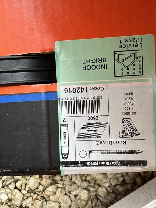 Cuie spit paslode cu gaz 70 mm