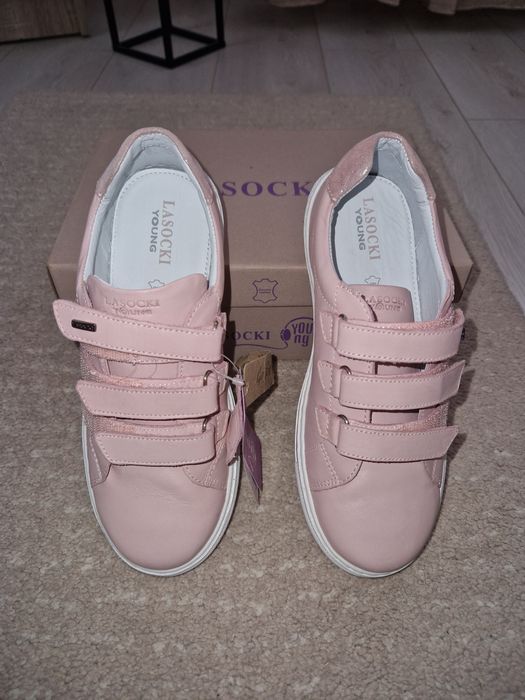 Pantofi noi din piele naturala pentru fetite marimea 35