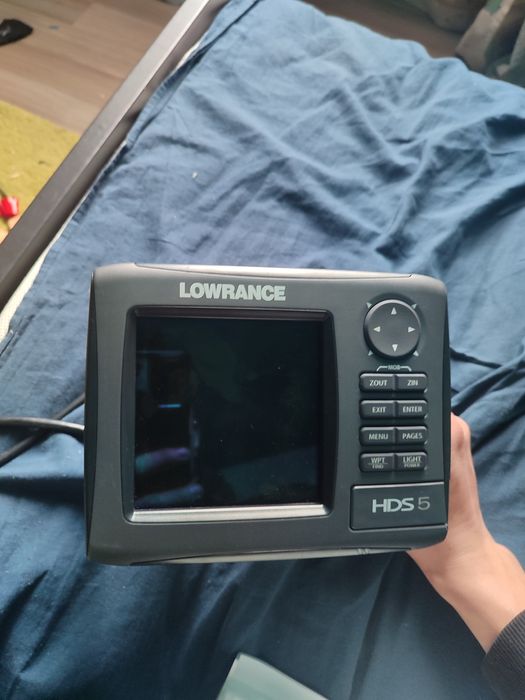 Эхолот Lowrance HDS 5