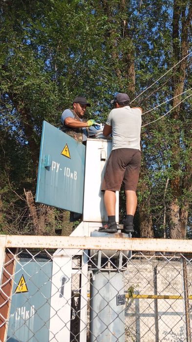 Электрик с опытам допуск до 10000