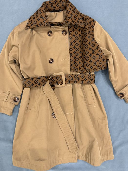 Пальто ветровка детское б/у