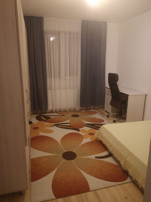 Închiriez apartament 3 camere Floresti Eroilor