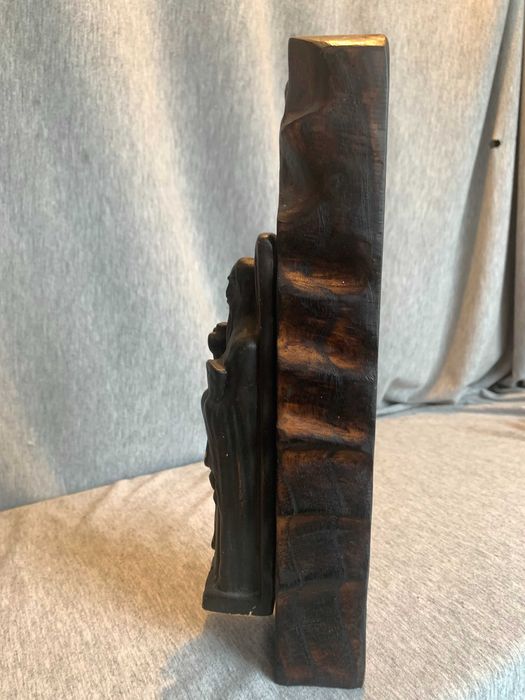 стара фигура статуетка