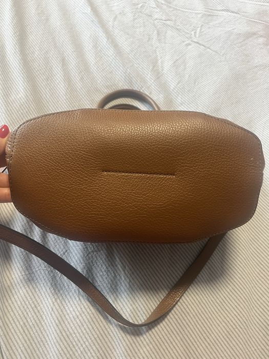 Кожена кафява чанта Furla