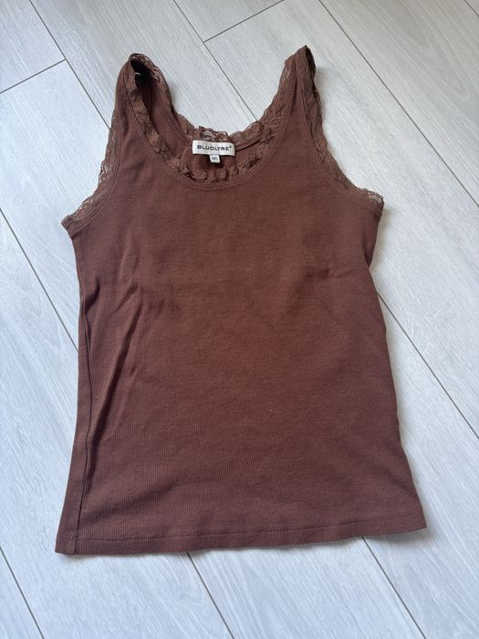 Тениски и потници