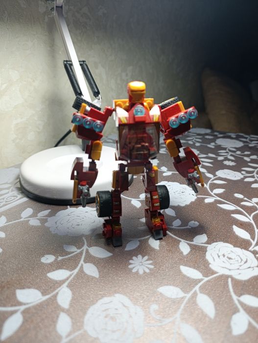 Лего железный человек