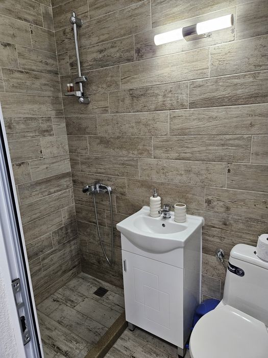 Дава се под наем Двустаен апартамент в Петрич - 40 кв.м за 51 € - Снимка #1