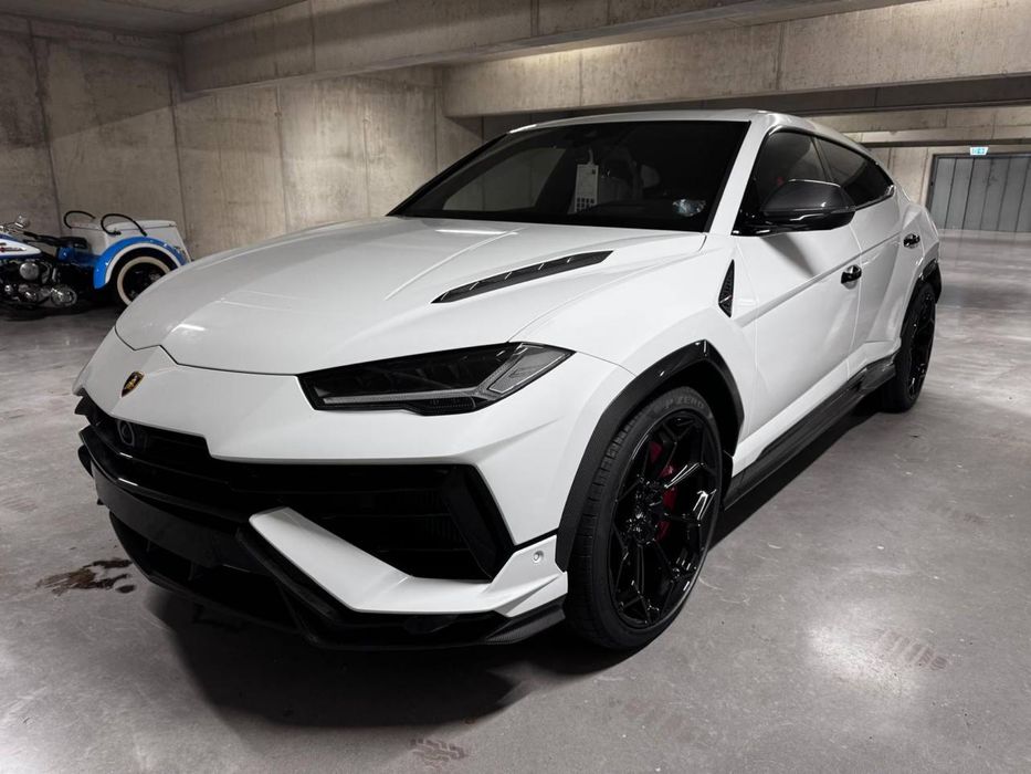 Lamborghini Urus SE 2026