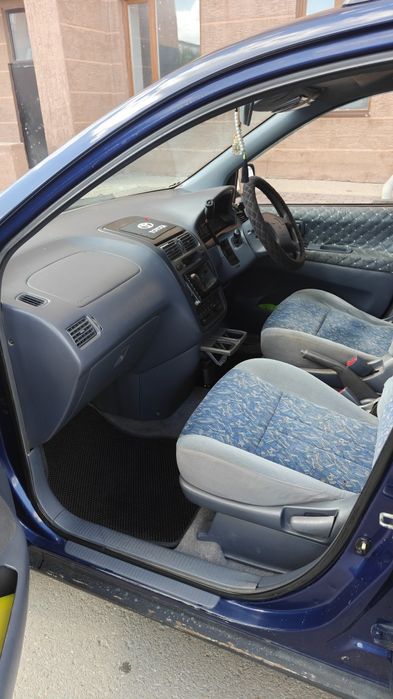 Toyota ipsum 1996г передний привод