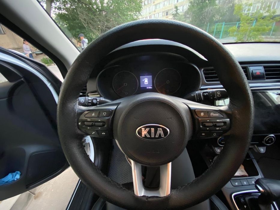 Продам машину кия рио