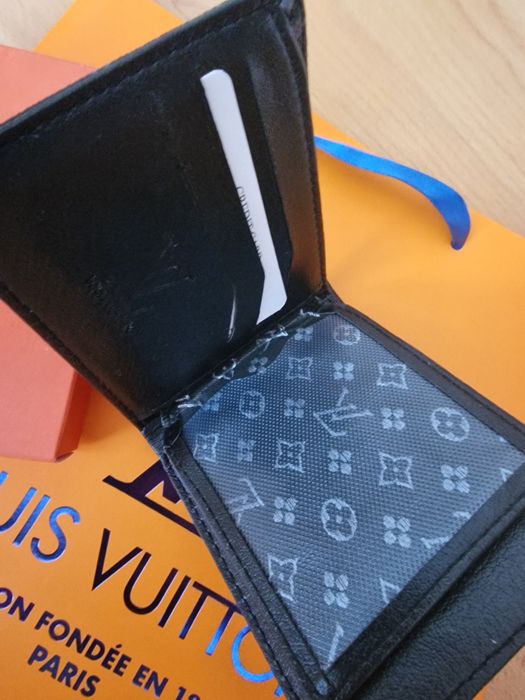 Portofele barbati Louis Vuitton/maro  si negru/cutie inclusa, logo metalic