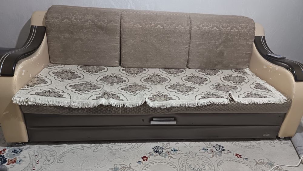 Диван продам бу