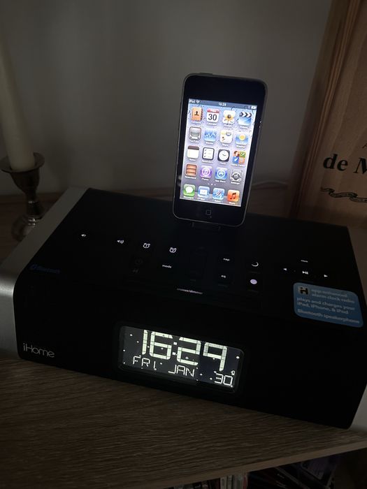 Mini hi-fi Bluetooth ipod player ihome  id50