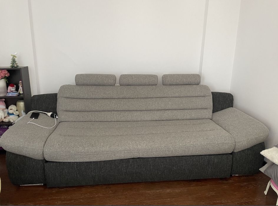 Canapea extensibila 3 locuri
