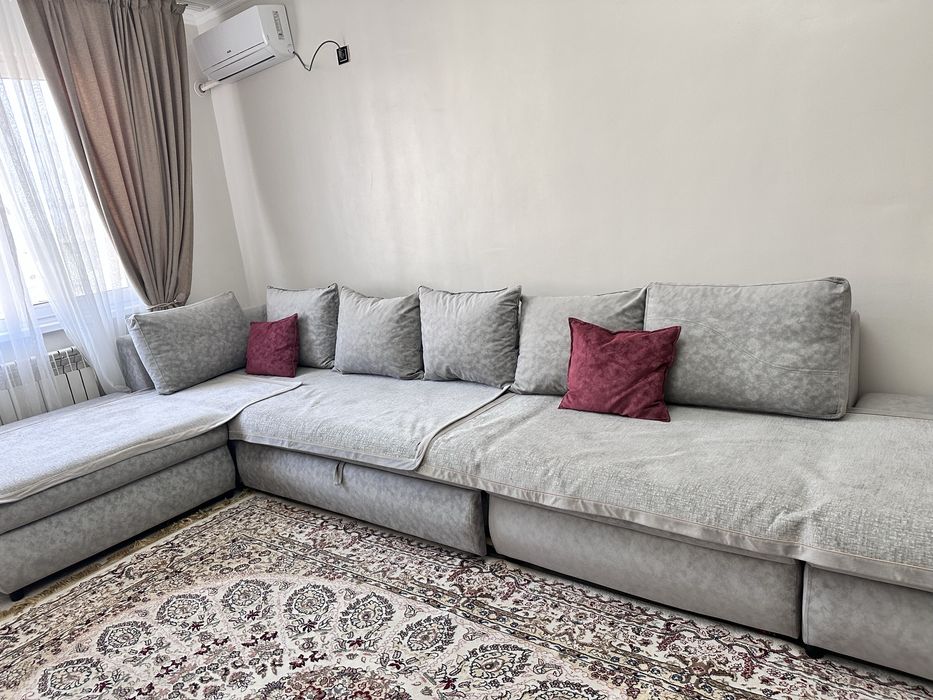 Продается диван в отличном состояний