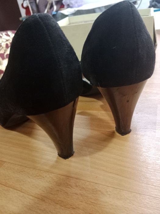 туфли сатылады.40 р