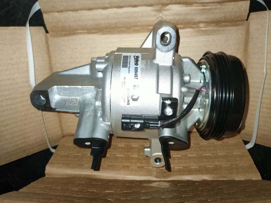 Vând compresor clima nou Dacia Logan 2 MCV 2 Sandero 2 motor 1.0