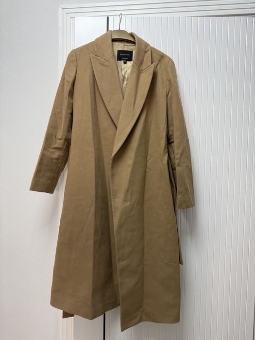 Продается верхняя одежда