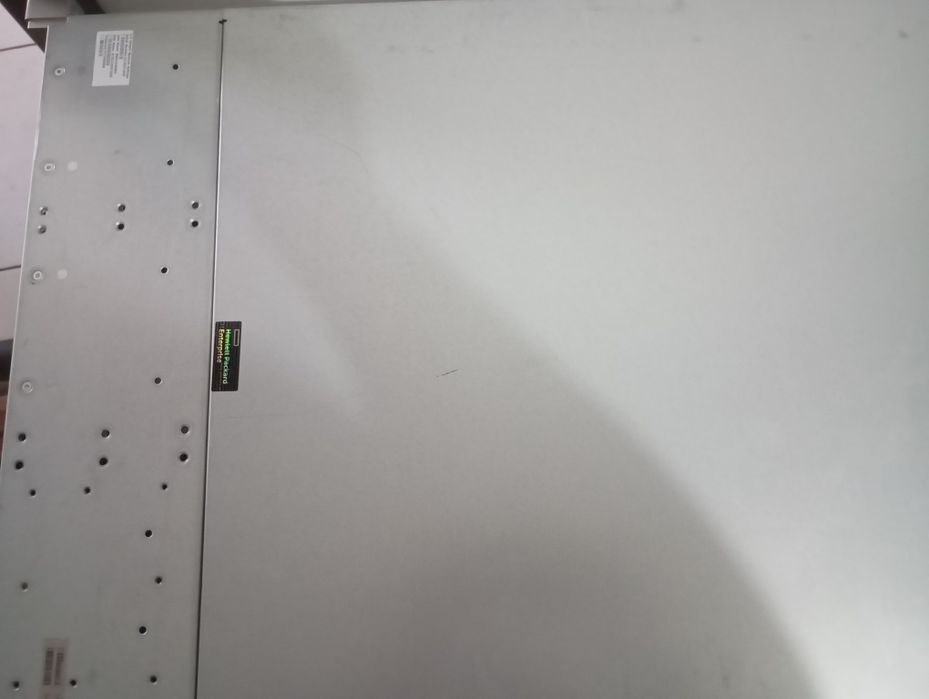 Vand server HPE DL 380 G9 urgent - stare foarte buna