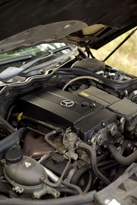 Dezmembrez Mercedes C180 BLUEEFICIENY KOMPRESSOR AMG 1.6 160cp automat