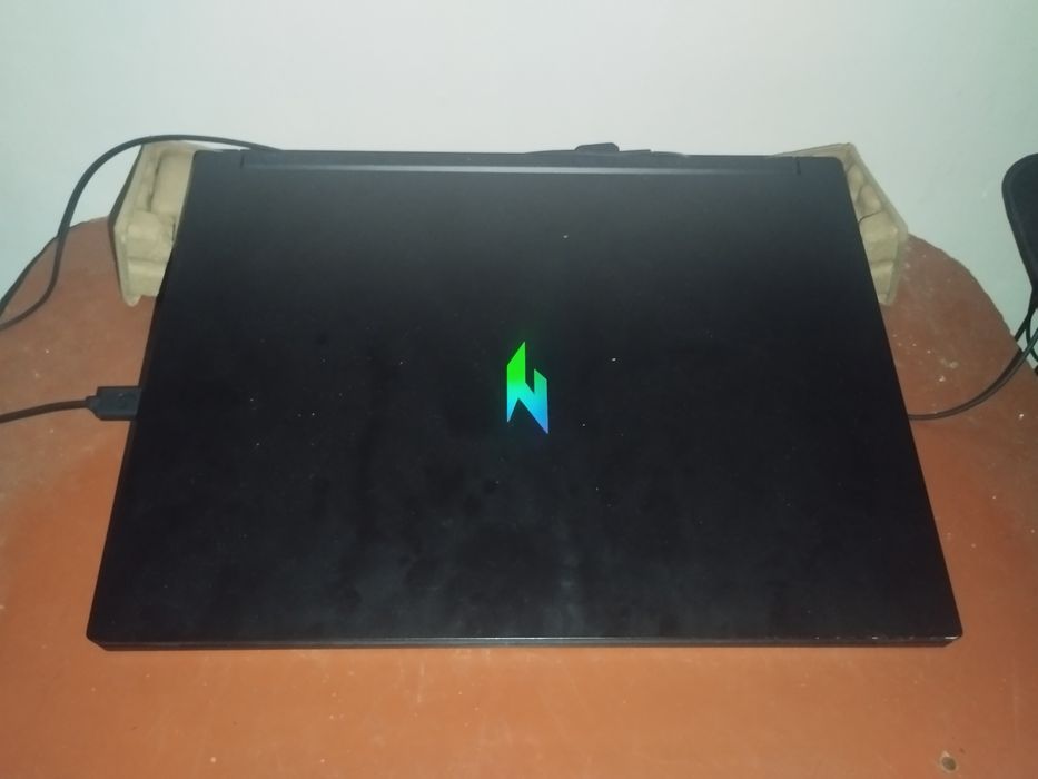 Продам ноутбук Acer Nitro v16