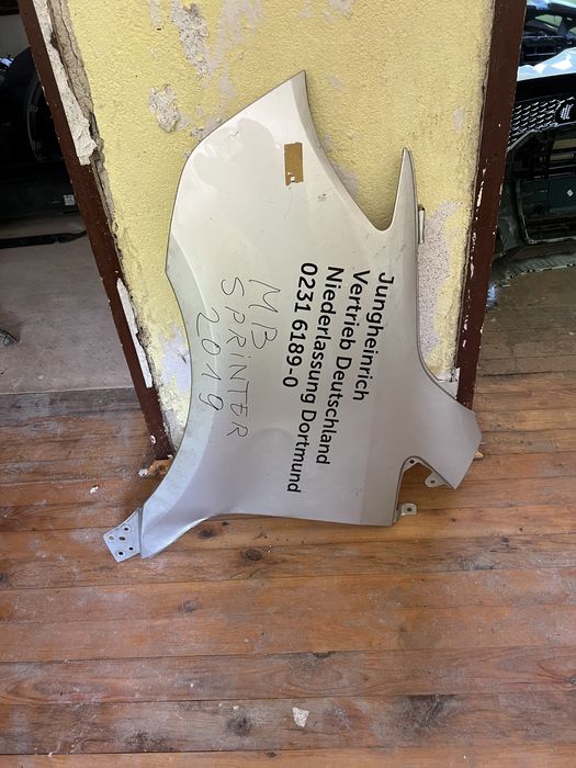 Mercedes Benz A 910 Sprinter 2019 калник ляв