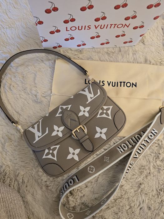 Налична чанта Louis Vuitton Diane