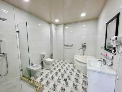 Сдается Под Клиника/Гостиница  4-й Этажны Здание 2700 м2