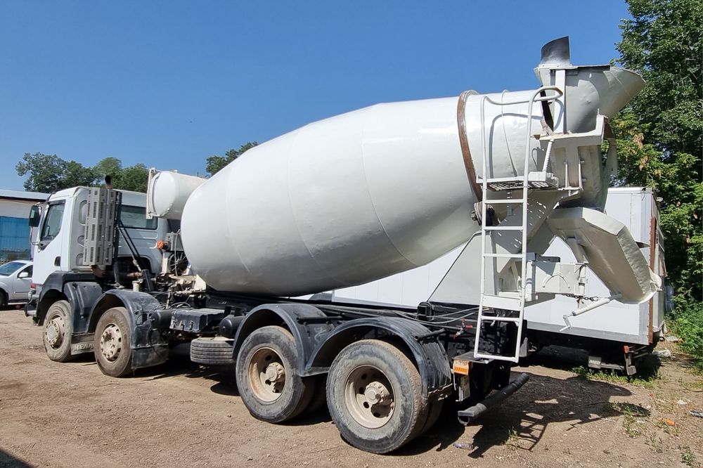 Продам автобетоносмеситель Renault Kerax