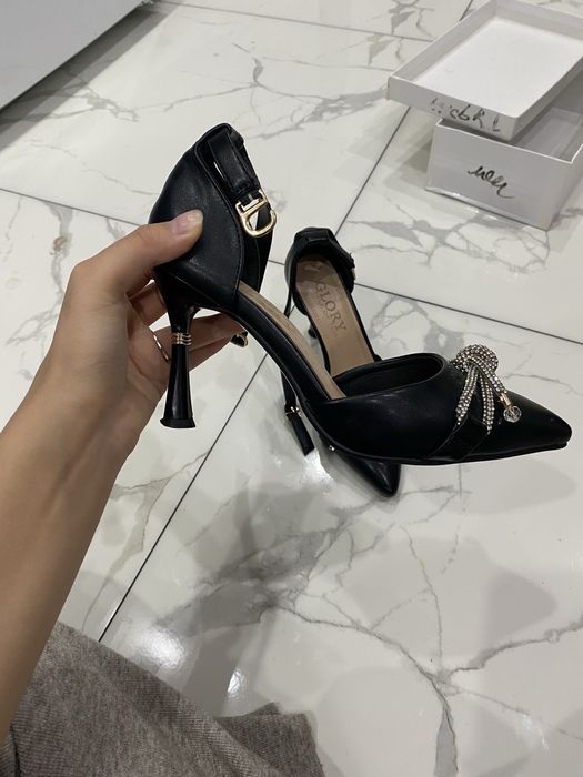 Женские Туфли 37 размера